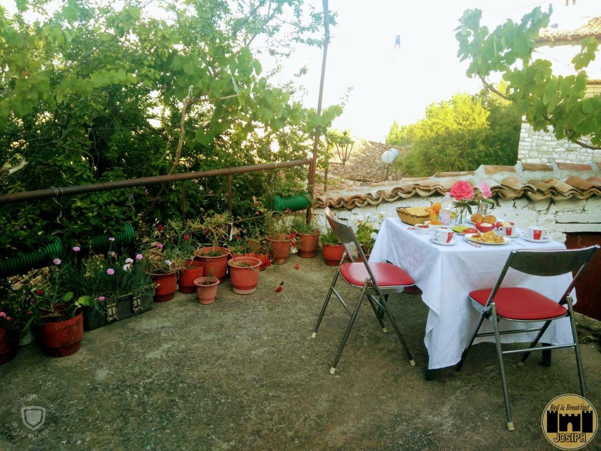 Bed & Breakfast Josiph Berat Exterior foto